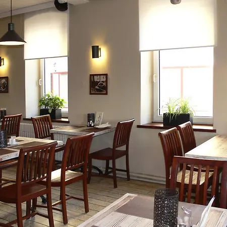 酒店 纳巴斯特酒店