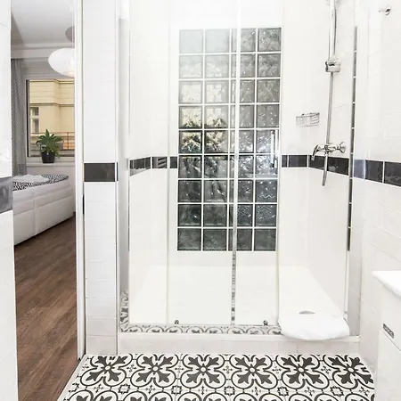 纳巴斯特酒店 酒店